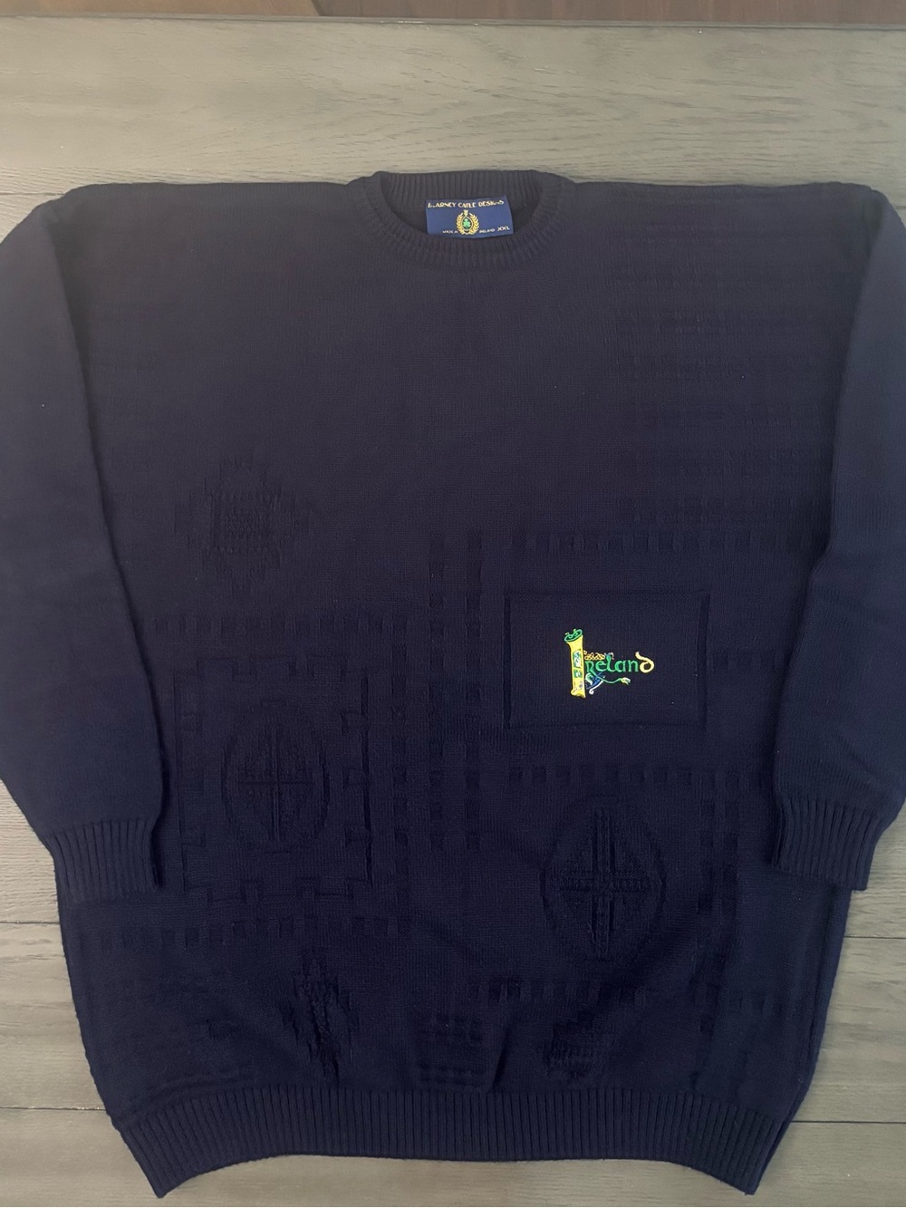 This Vintage Blarney Castle Designs Ireland Sweater in Men's XXL Celtic Knit